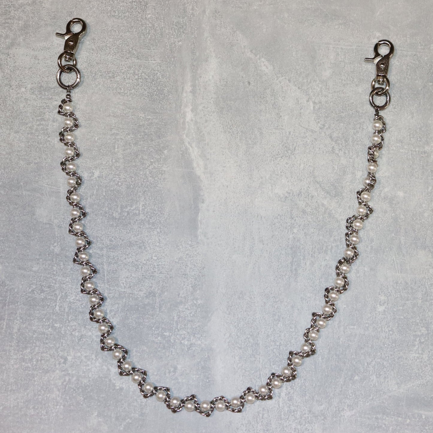 SILVER PEARL WALLET CHAIN
