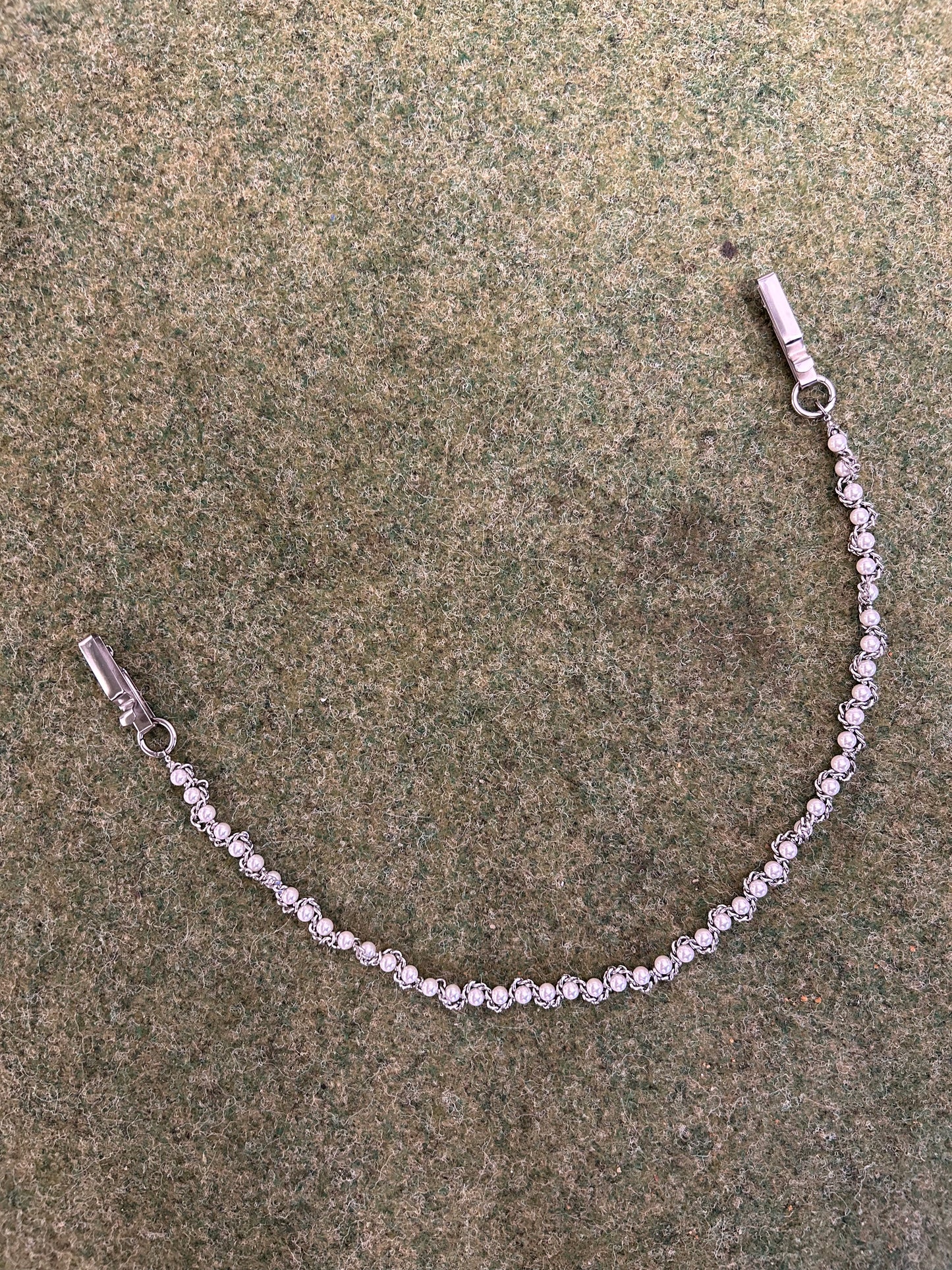 SILVER PEARL WALLET CHAIN