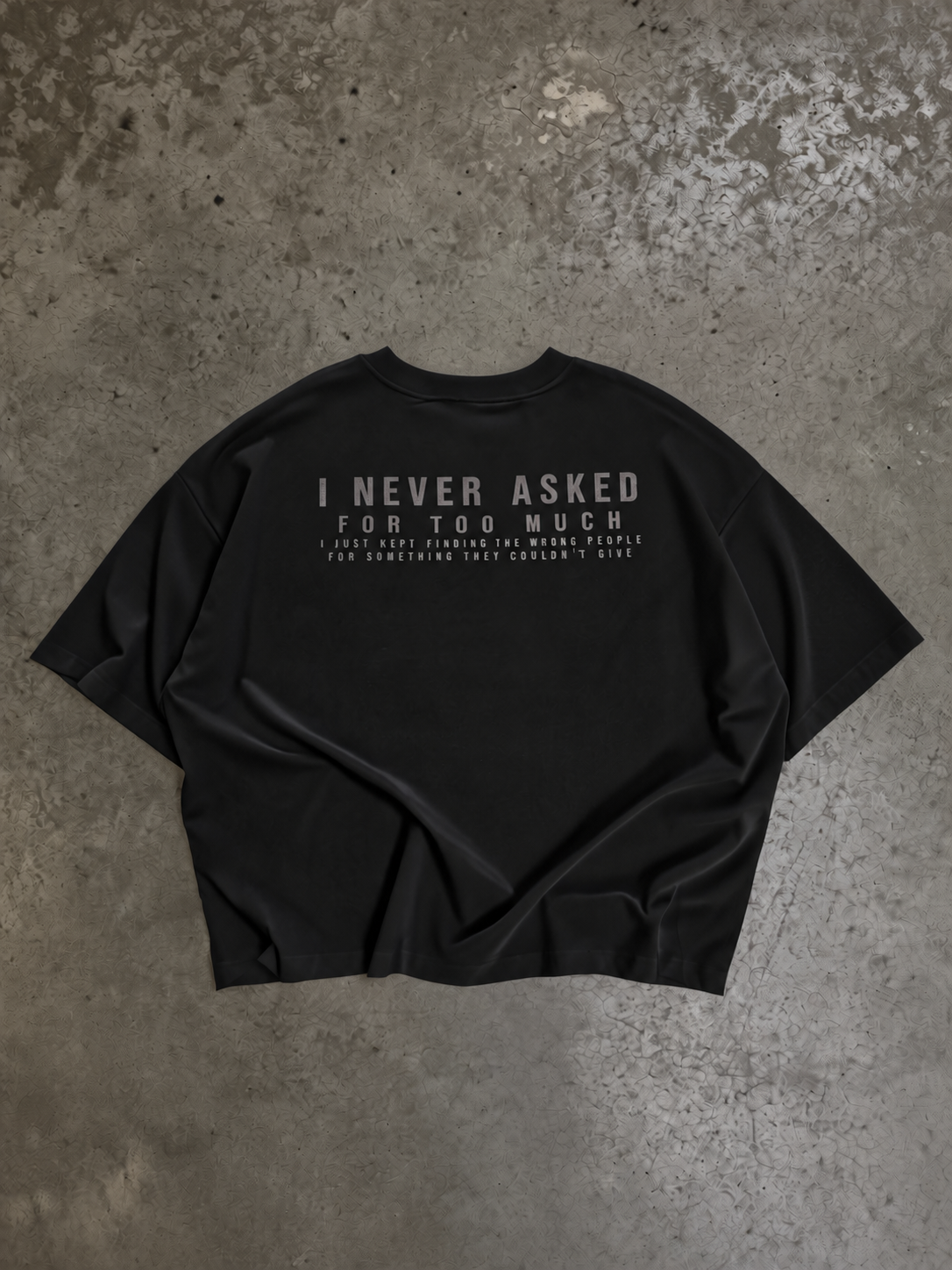 LOVE ME X MOONAERA TEE - Black