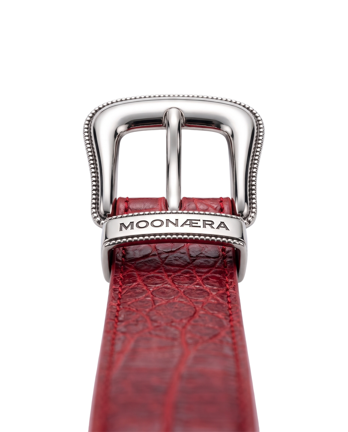 Close-up of the silver western buckle on the MOONAERA Red Croc Belt